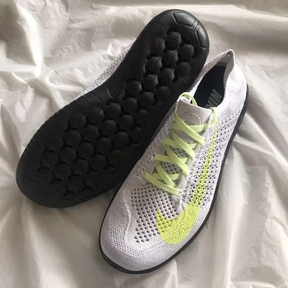 NWT Nike ID Custom Free RN Flyknit - Picture 8 of 8